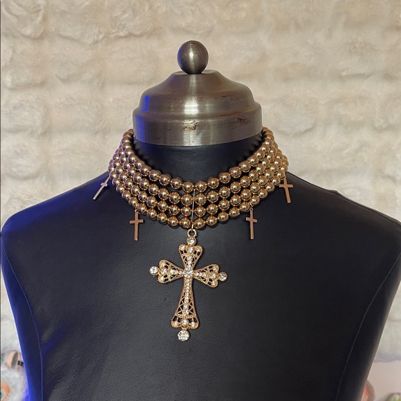 Gold Cross Pendant Necklace choker adjustable NWT faux gold - Picture 1 of 6